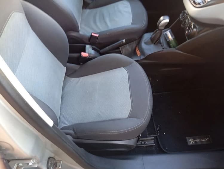 Peugeot 208 Active/active Pack 1.5 Flex 8V 5P 2014