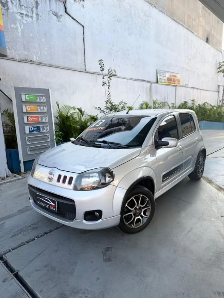 Fiat Uno Sporting 1.4 EVO Fire Flex 8V 4P 2013