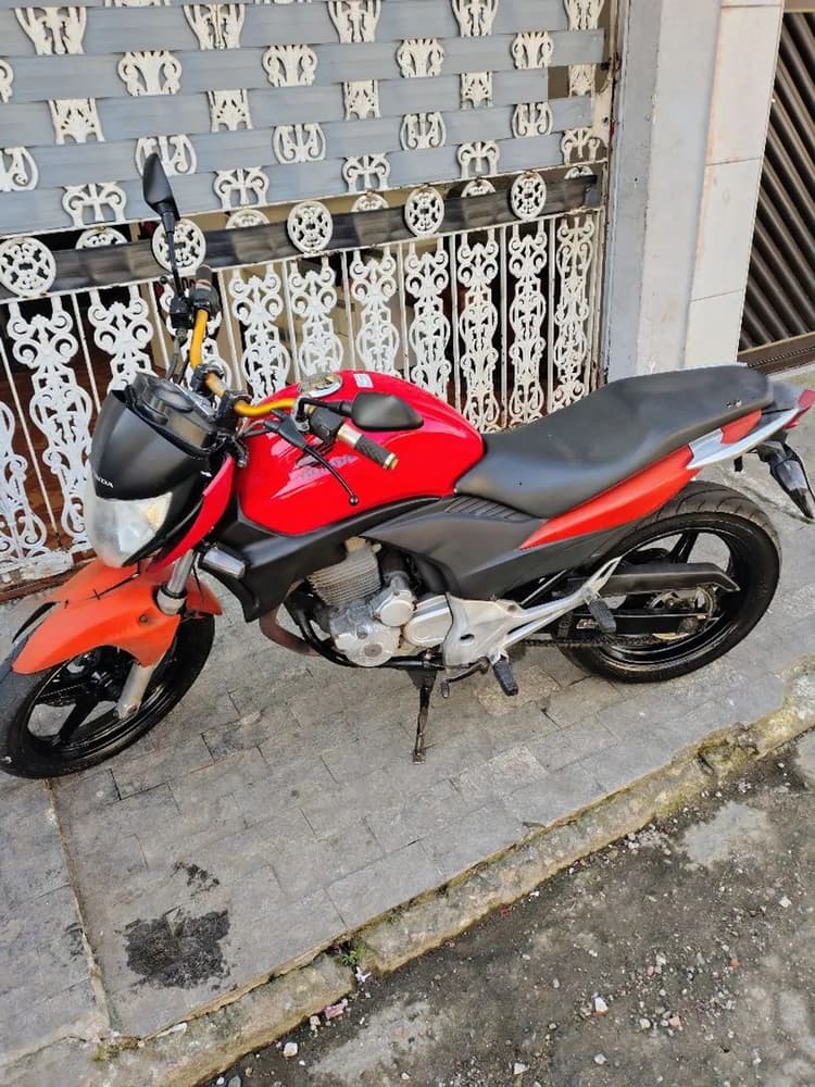 Cb 300 2011/2011 