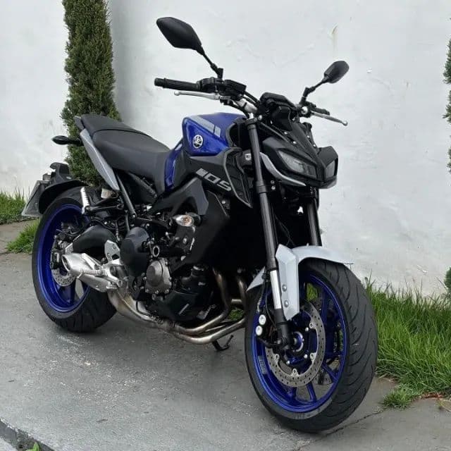 YAMAHA MT-09 - ENTRADA E PARCELA