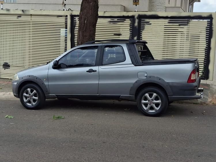 Fiat Strada Working 1.4 MPI Fire Flex 8V CD 2013