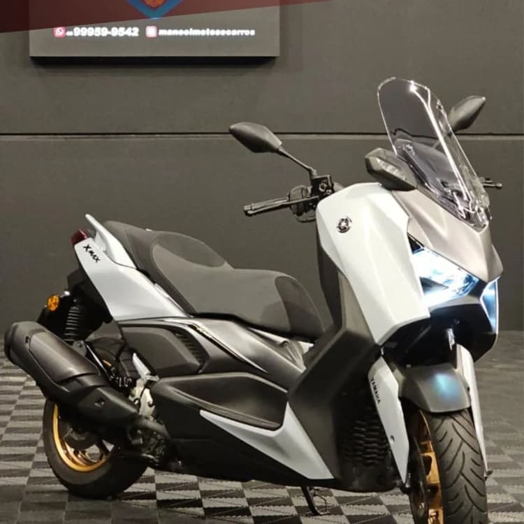 XMAX 300 CONNECTED ABS 2026 Branca