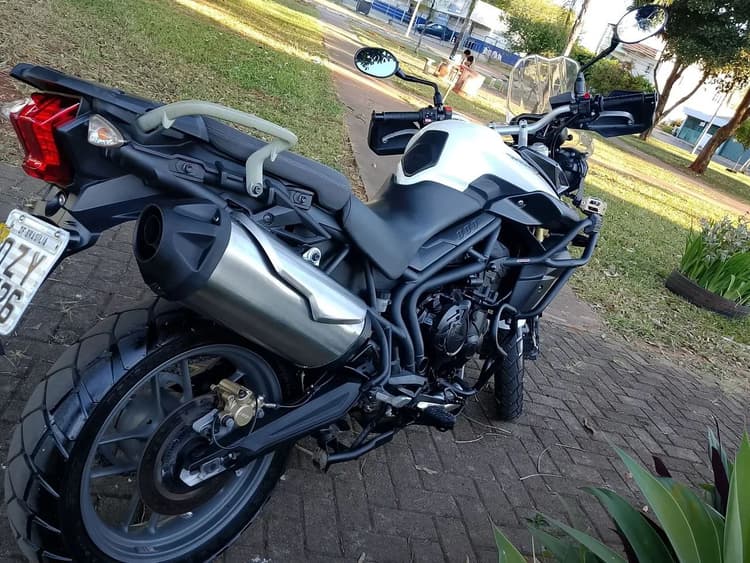 Tiger 800 triumph