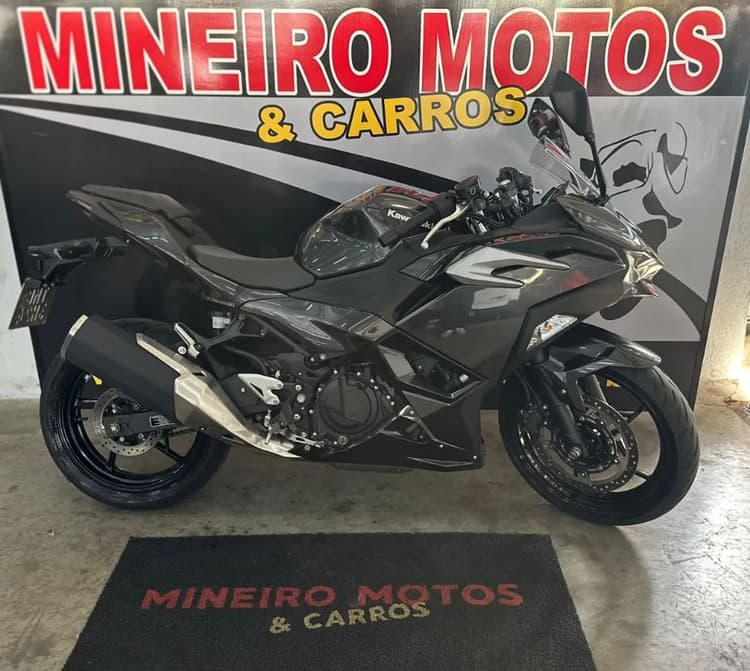 NINJA 400