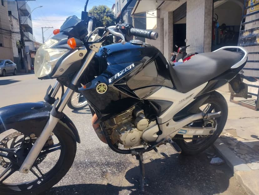 Fazer 250