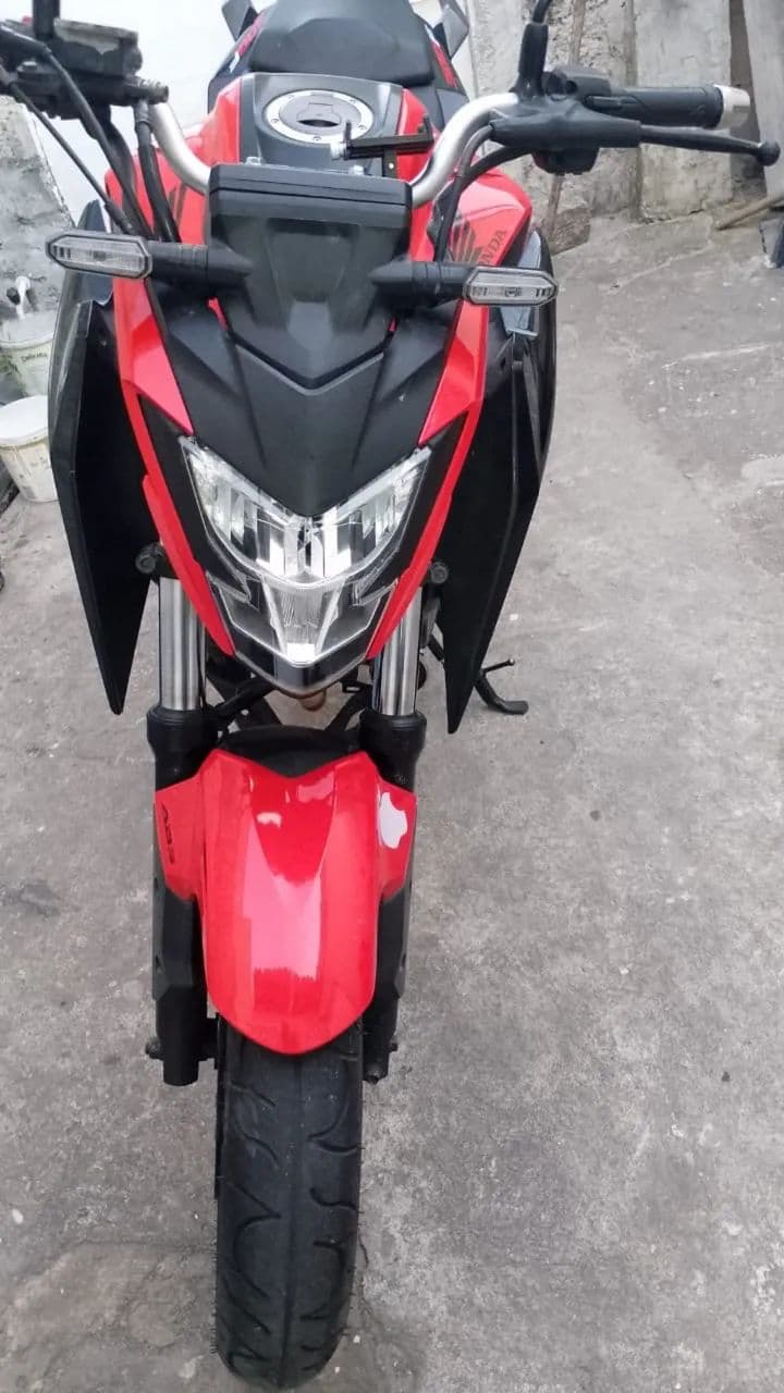 Twister 300f vermelha 