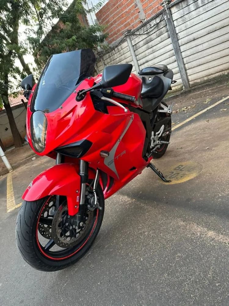 Vendo comet GTR 