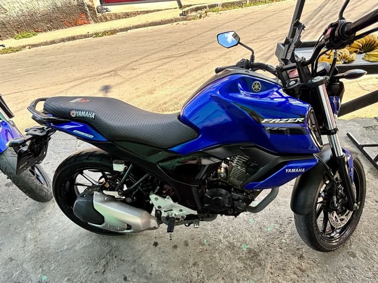 Fz15 Quitada 