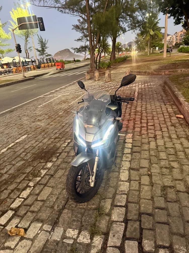 ADV 150 