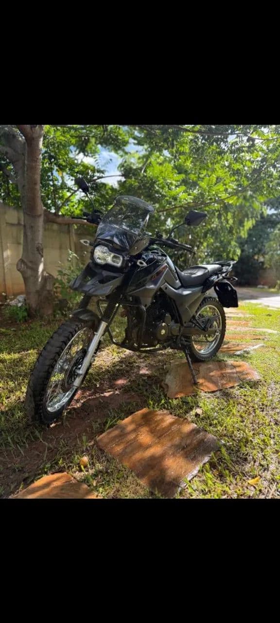 Vendo moto conservada 