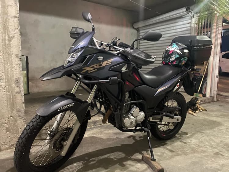 XRE 300 2022 