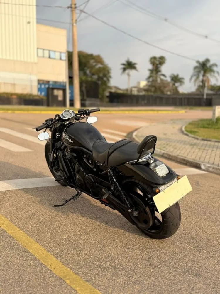 HARLEY DAVIDSON V-rod 