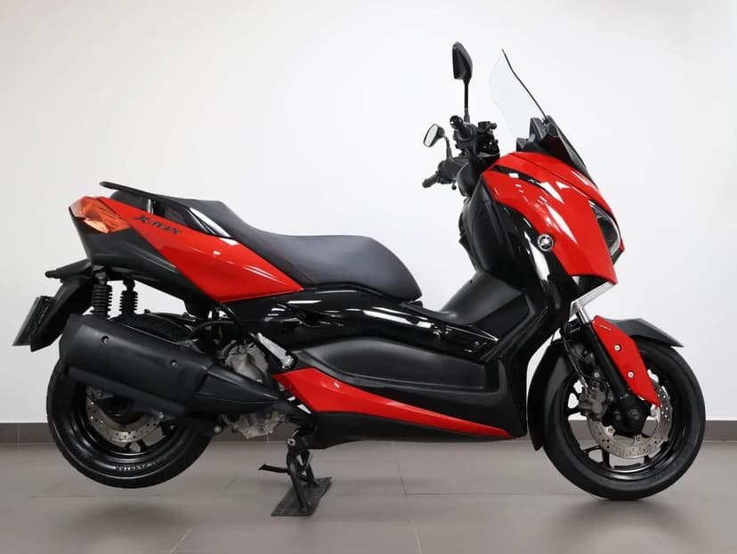 YAMAHA XMAX ABS