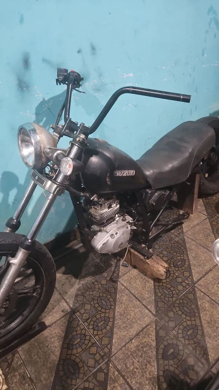 intruder 125 2005
