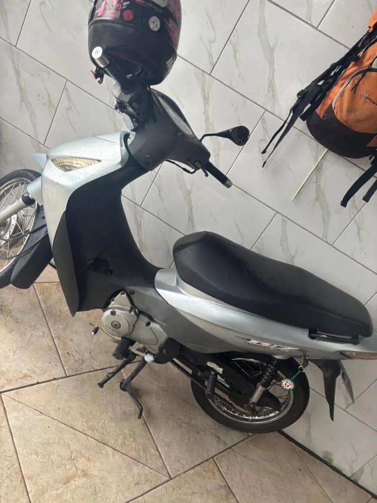 ? HONDA BIZ 2006 - COM PARTIDA ELÉTRICA