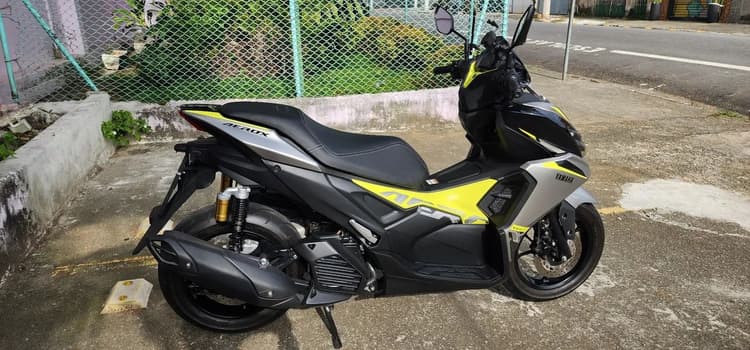 Yamaha aerox 160 ABS praticamente zero.