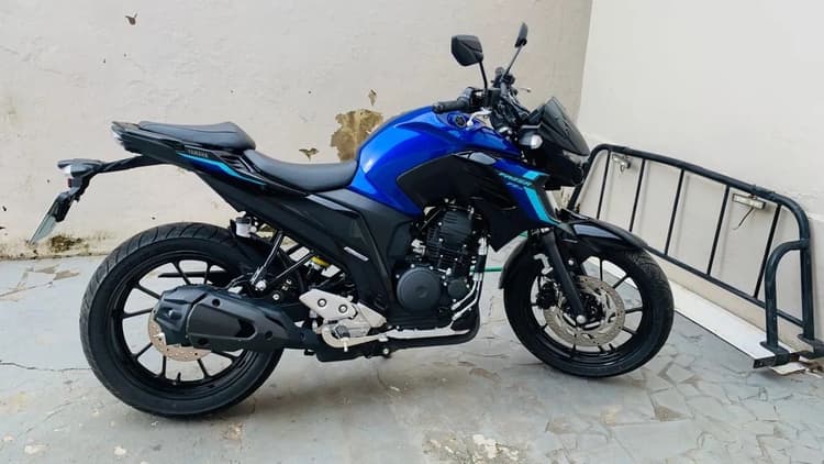 Fazer 250 FZ25 