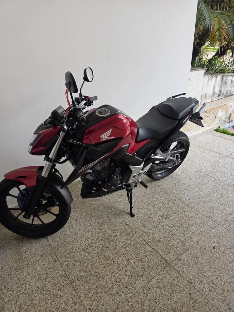 CB 300 2025 