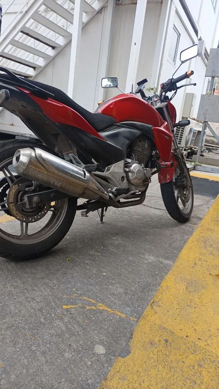 Moto cb 300 
