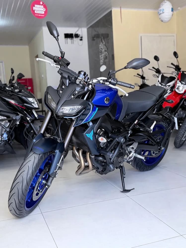 Yamaha MT-09 / MT09 