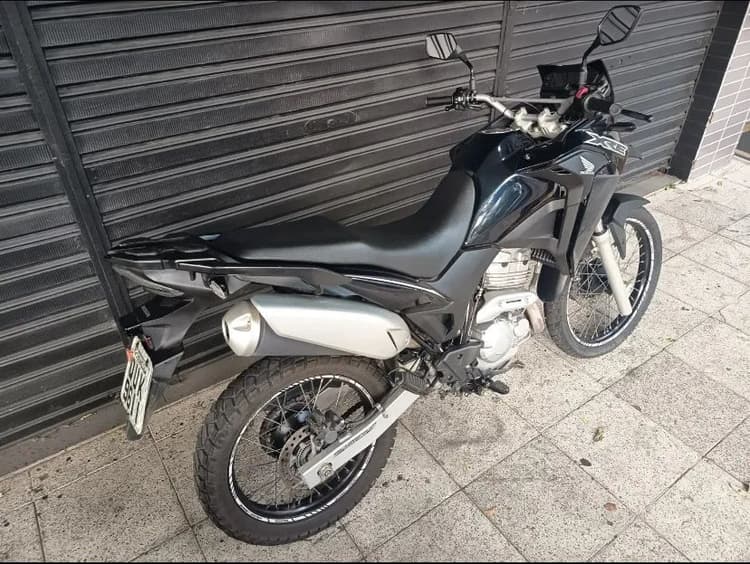 XRE 300 