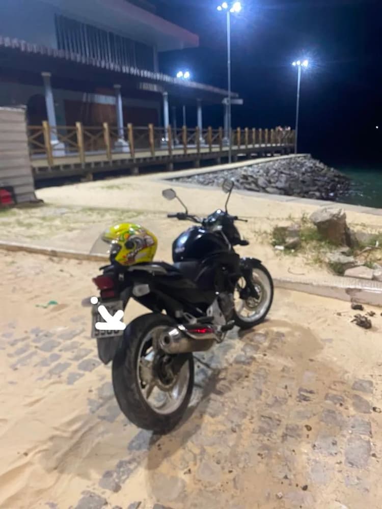 Cb 300
