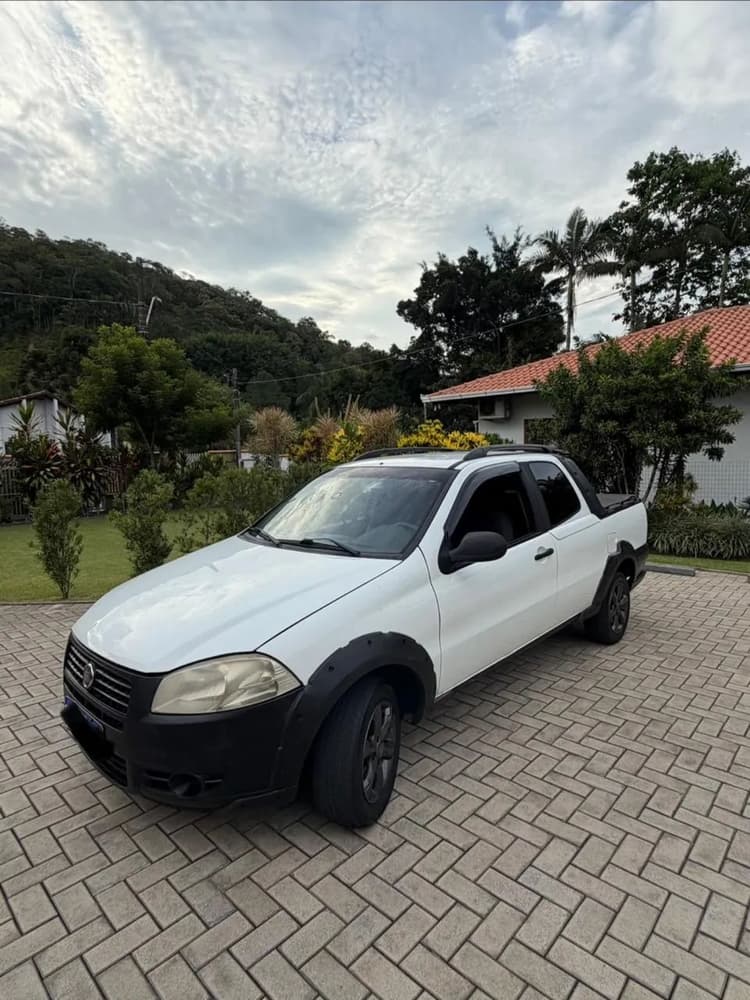 Fiat Strada Working 1.4 MPI Fire Flex 8V CD 2013