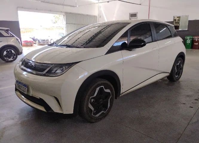 BYD Dolphin EV (Elétrico) 2026