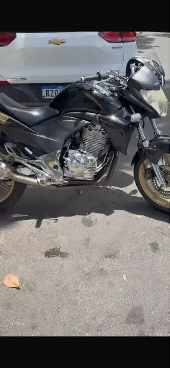 CB 300 montada Turbo 