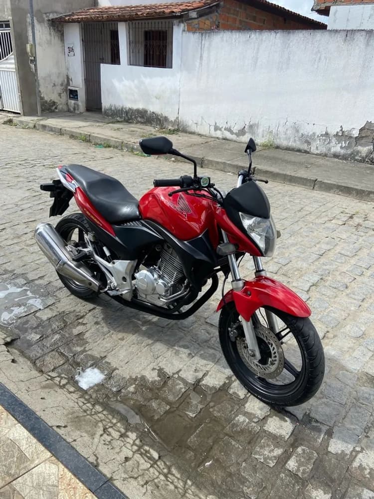 Vendo cb 300 (Devendo)
