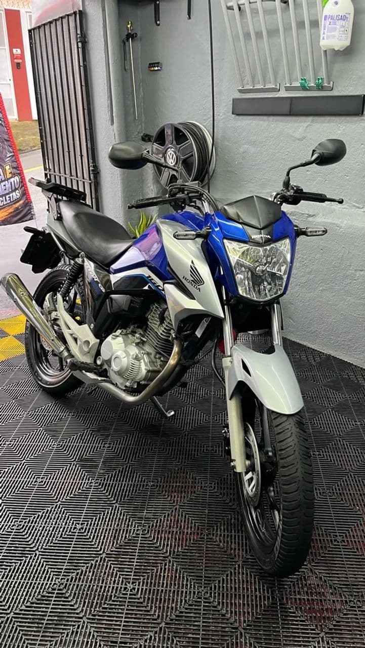Titan 160 