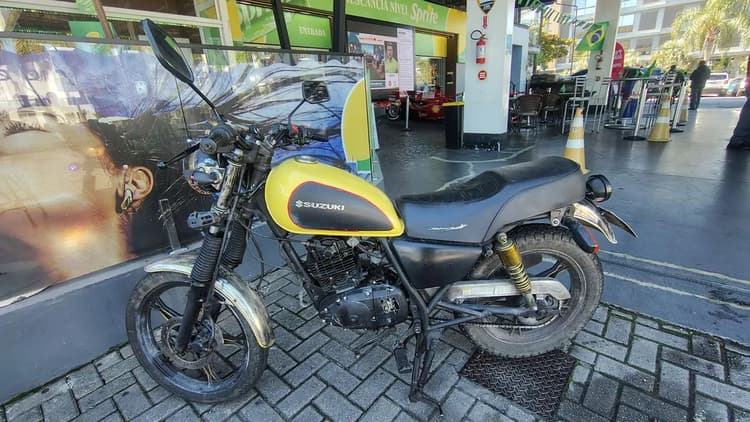 Intruder 125 