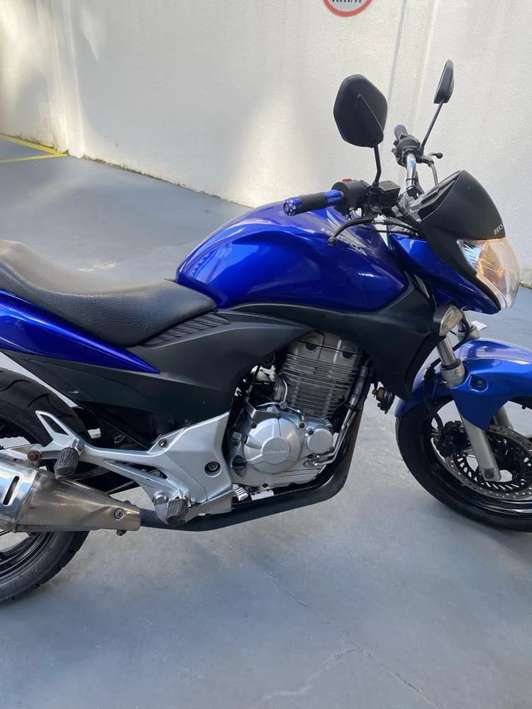 CB300r