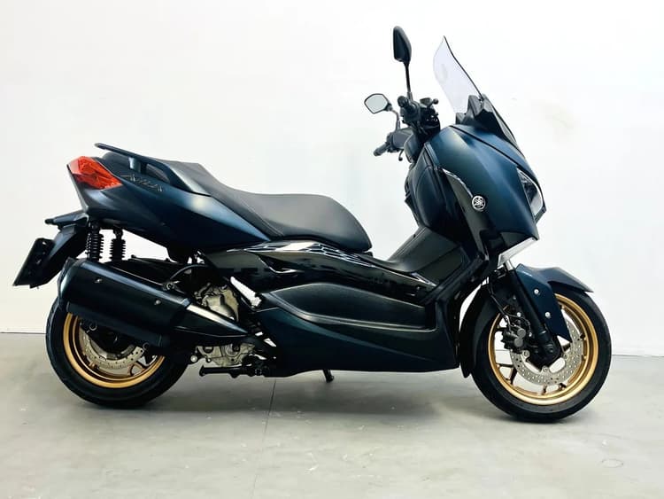 YAMAHA XMAX ABS