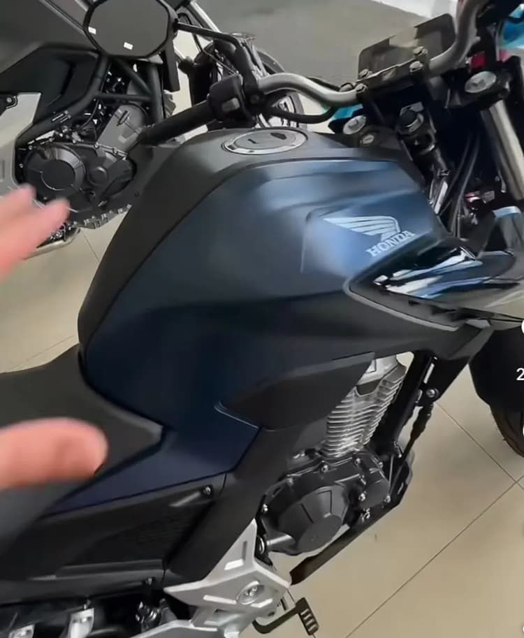 CB 300 Twister ABS 