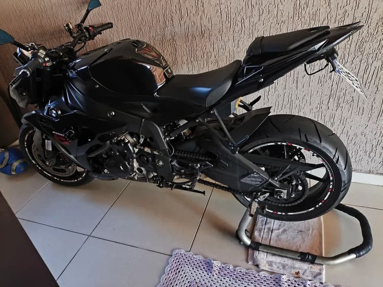 BMW s 1000r