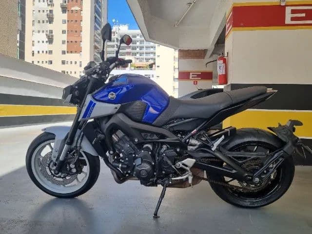 Yamaha MT09 super nova