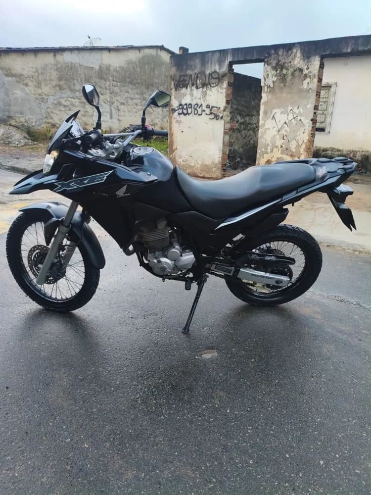 XRE 300 2019