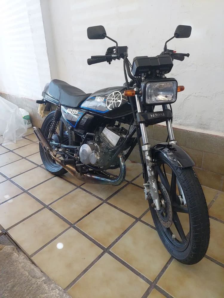YAMARA RD 135c 1998  ACEITO TROCA 