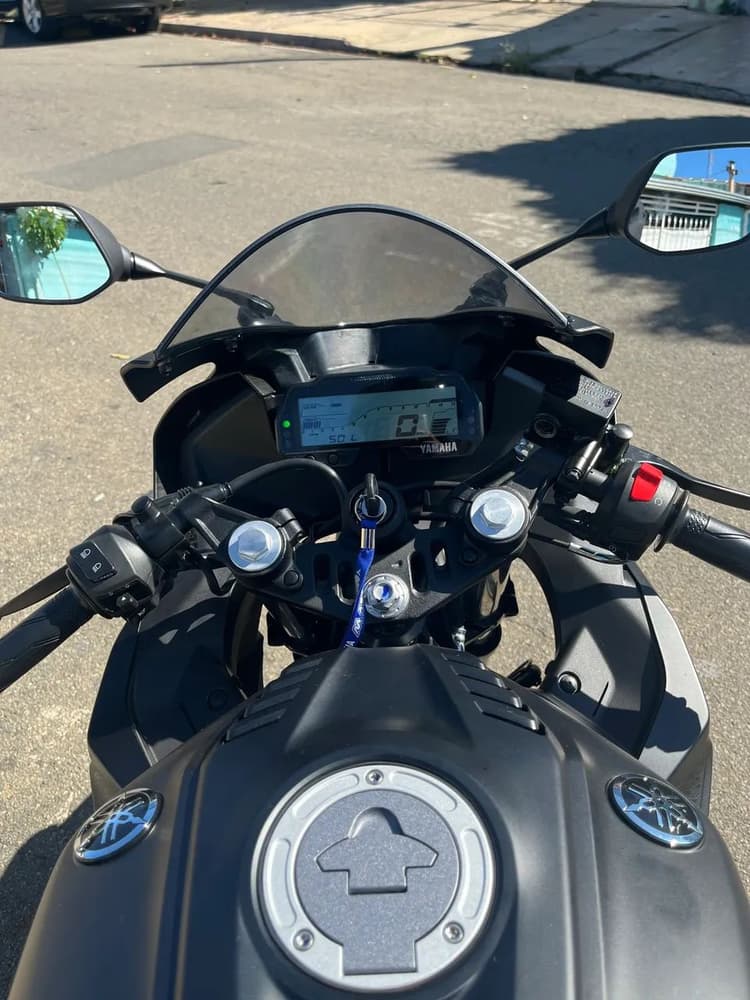 Vendo Yamaha r15 