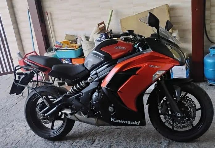 KAWASAKI NINJA 650