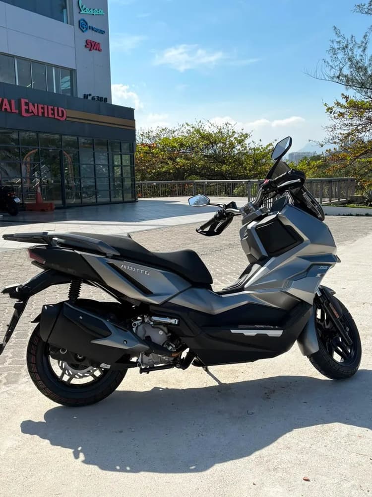 ADXTG 300 - Gisele 21990450552
