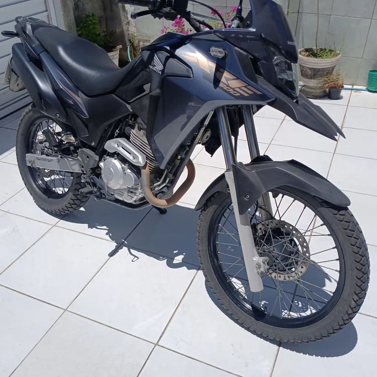 XRE 300 COM ABS