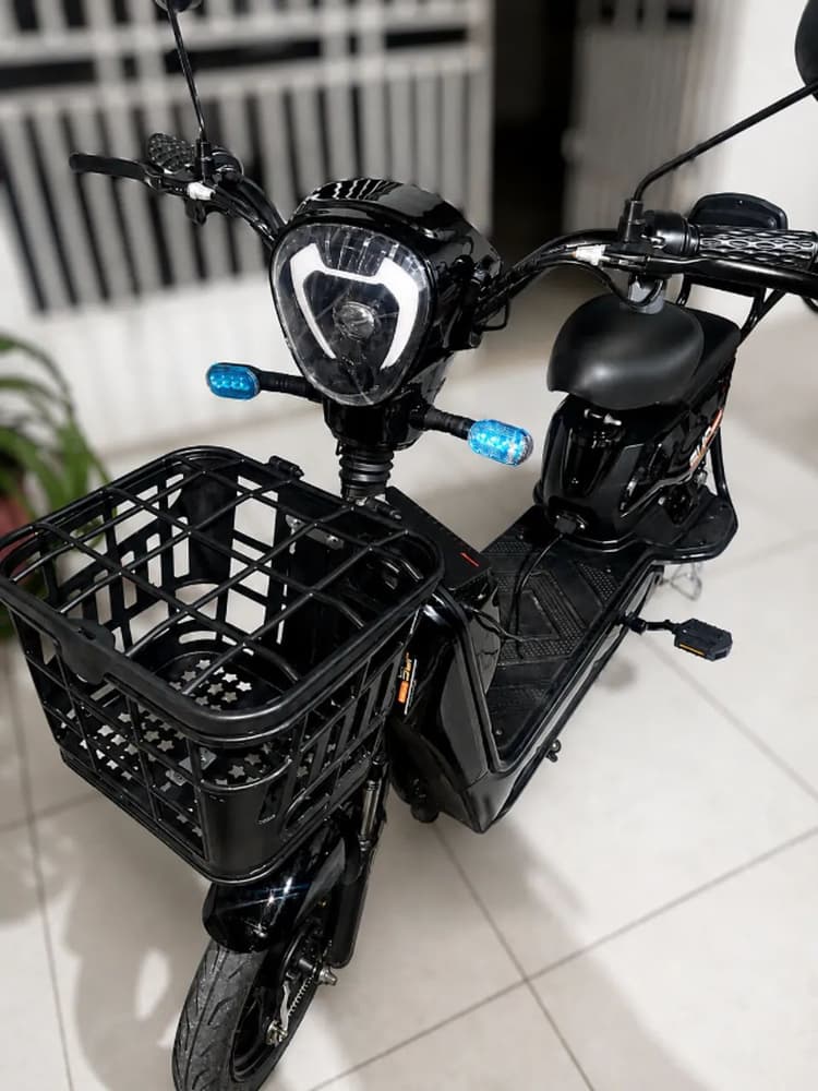 Scooter elétrica 
