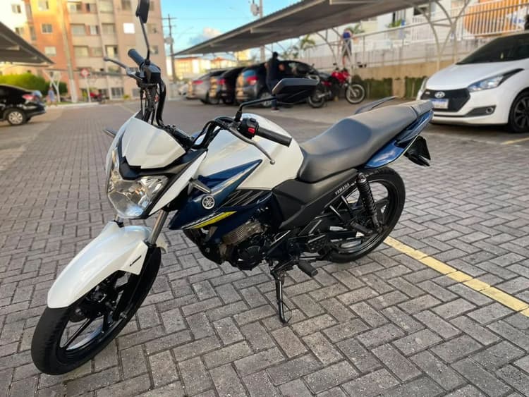 MOTO NOVA, FZ 150.