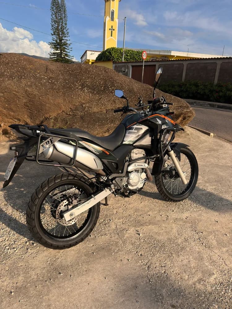 XRE 300