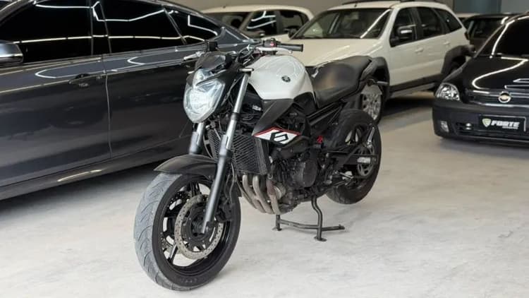Yamaha XJ6 2012