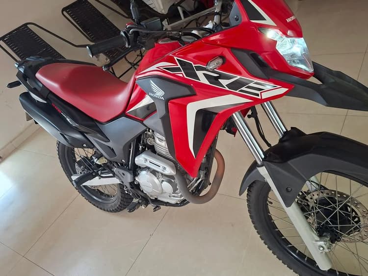 Vendo XRE 300 ABS valor 29.00 