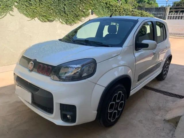 Fiat Uno Sporting 1.4 EVO Fire Flex 8V 4P 2016