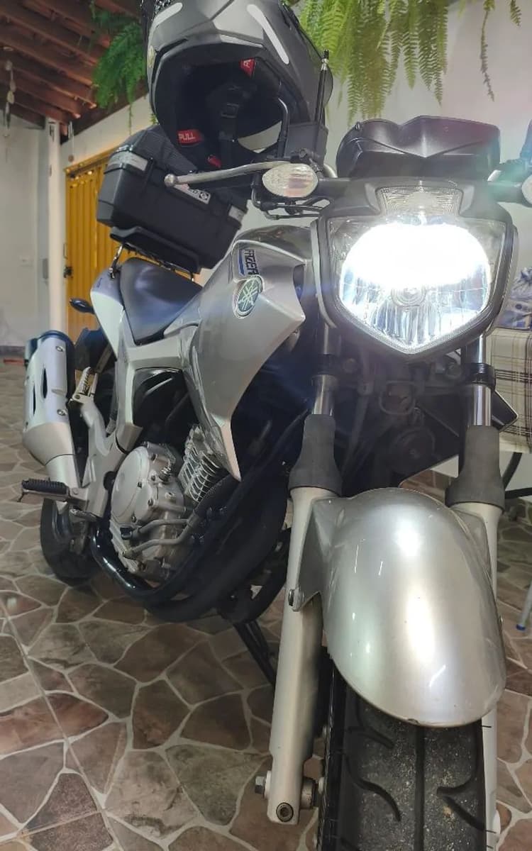 Fazer 250